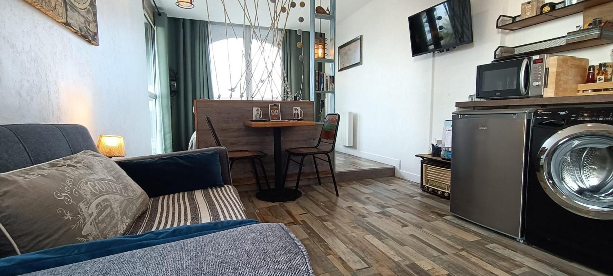 Le Semaphore - Studio Climatise, Grande Terrasse Vue Mer - Parking, Wifi La Grande-Motte Eksteriør billede